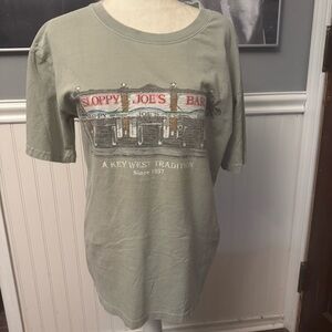 Sloppy Joe’s Bar Key West Gray-Sage Green Tshirt Size Medium